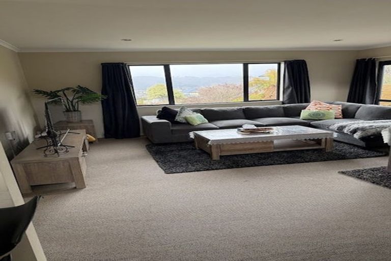 Photo of property in 12a Riverstone Drive, Riverstone Terraces, Upper Hutt, 5018