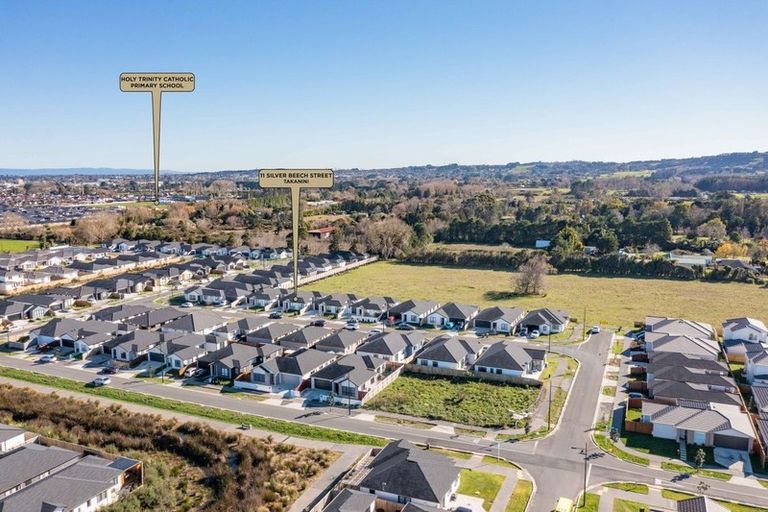 Photo of property in 11 Silver Beech Street, Takanini, 2110