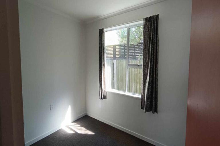 Photo of property in 58 Inwoods Road, Parklands, Christchurch, 8083