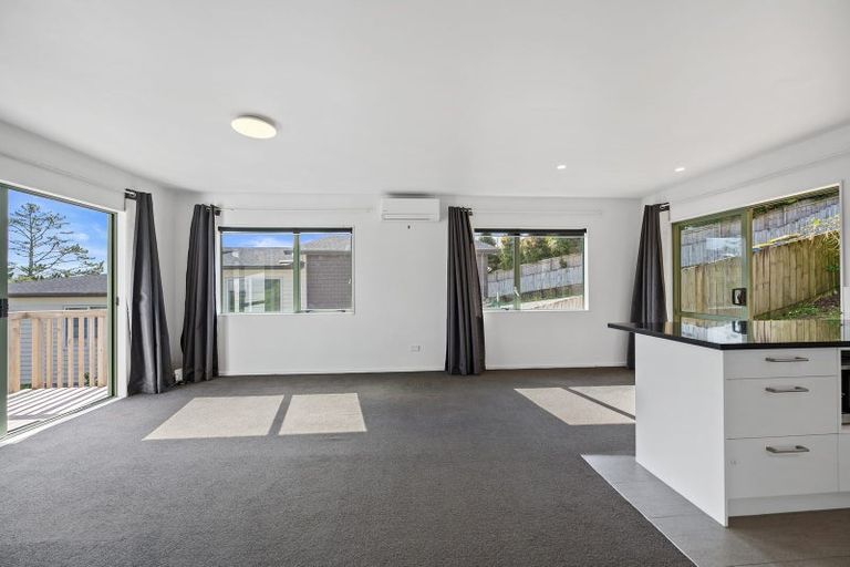 Photo of property in 121b Sunnyside Road, Sunnyvale, Auckland, 0612