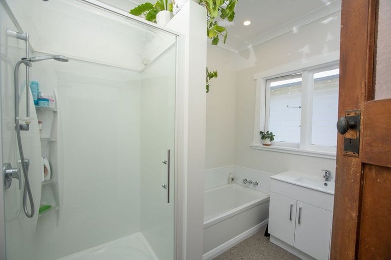 Photo of property in 11 Rakau Road, Hataitai, Wellington, 6021