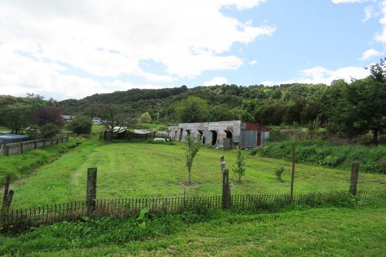 Photo of property in 1 Times Street, Reefton, 7830
