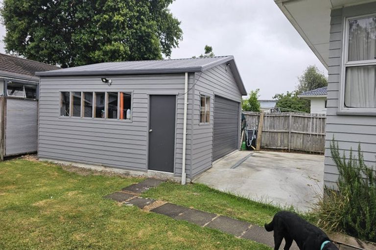 Photo of property in 5 Nan Place, Pakuranga Heights, Auckland, 2010