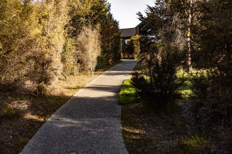 Photo of property in 11 Rannoch Drive, Jacks Point, Queenstown, 9371