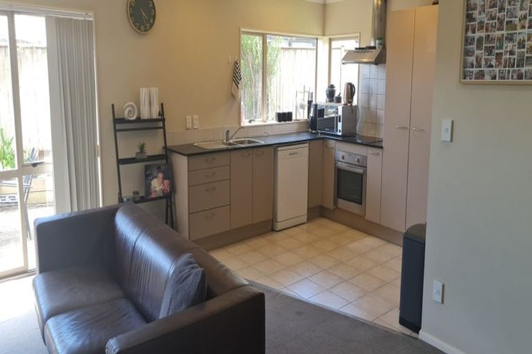 Photo of property in 38 Carrick Glen Avenue, Flat Bush, Auckland, 2019
