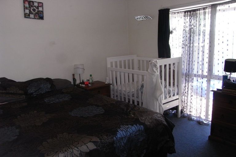 Photo of property in 2/38 Townshend Crescent, Greenmeadows, Napier, 4112