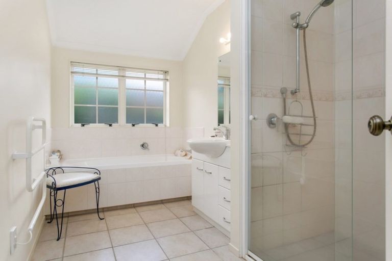 Photo of property in 58 Princes Street, Cambridge, 3434