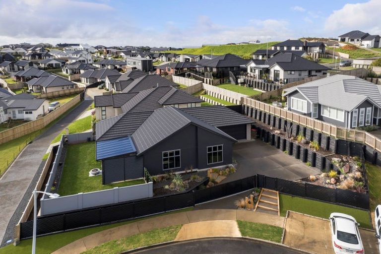 Photo of property in 6 Herring Place, Omokoroa, 3114