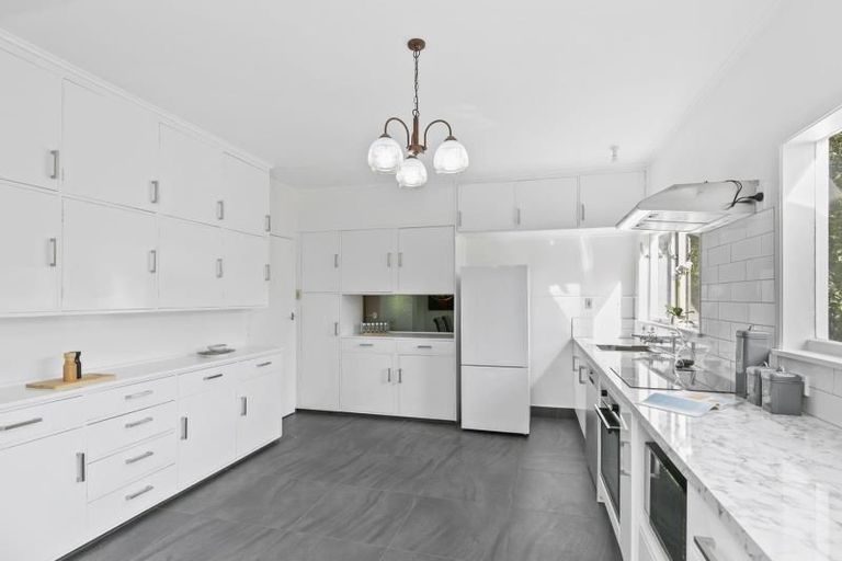 Photo of property in 39 Oban Street, Wadestown, Wellington, 6012