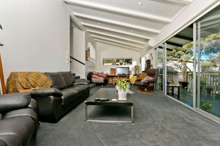 Photo of property in 79 Hadfield Street, Beach Haven, Auckland, 0626
