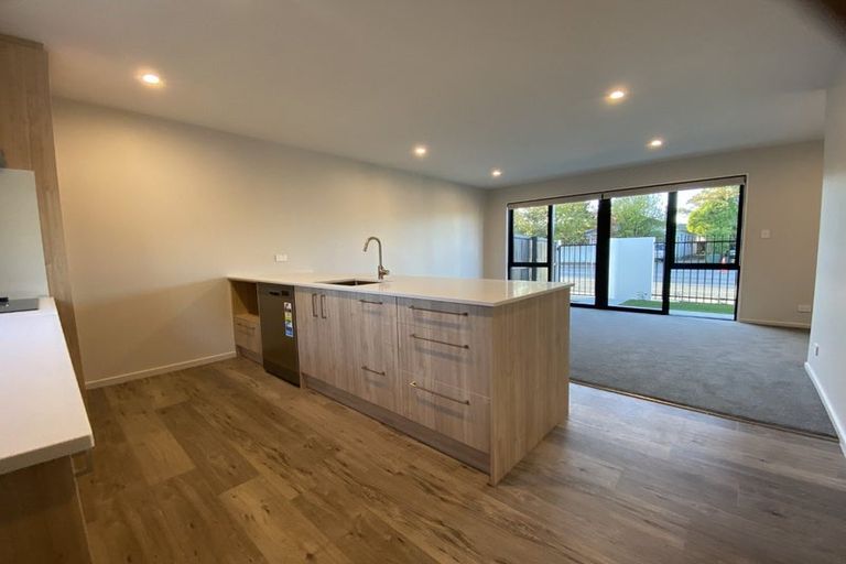 Photo of property in 3/57 Woodville Street, Edgeware, Christchurch, 8013