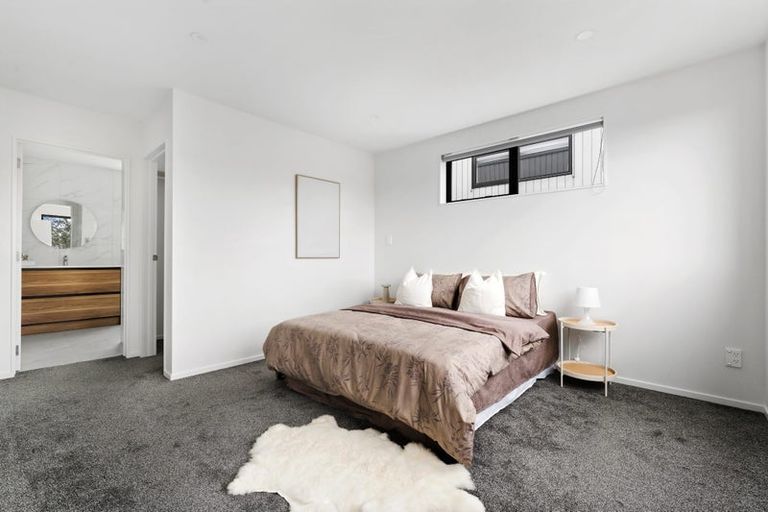 Photo of property in 22e Aorangi Place, Birkenhead, Auckland, 0626