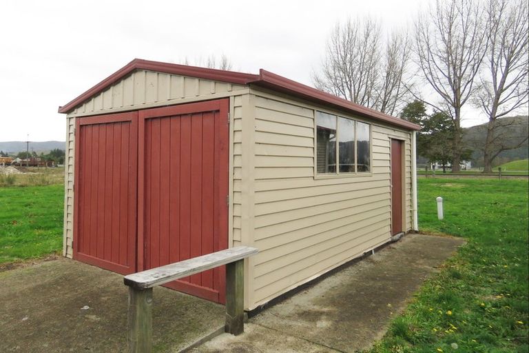 Photo of property in 24 Hattie Street, Reefton, 7830