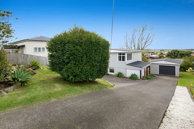 Photo of property in 6 Nelson Street, Helensville, 0800