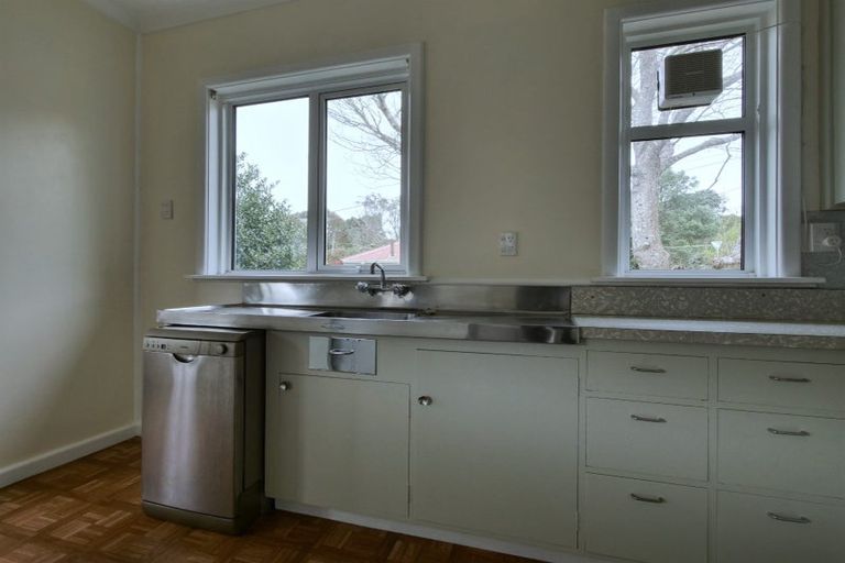 Photo of property in 42 Cashmere Avenue, Khandallah, Wellington, 6035