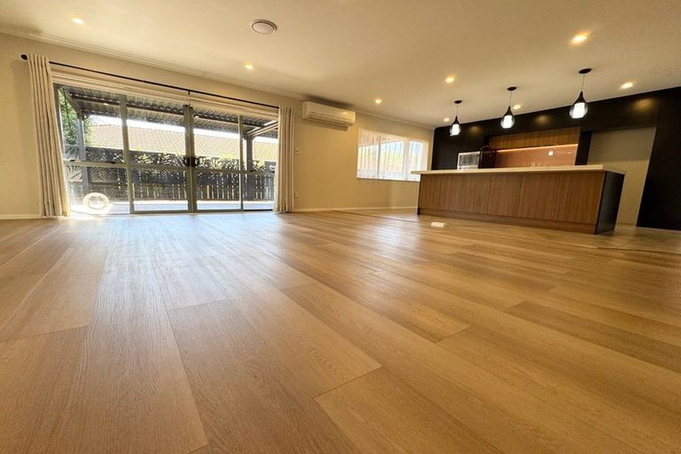 Photo of property in 2 Cottesmore Place, Huntington Park, Auckland, 2013