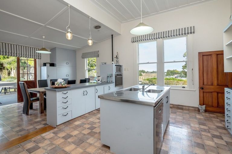 Photo of property in 82 Victoria Avenue, Dannevirke, 4930