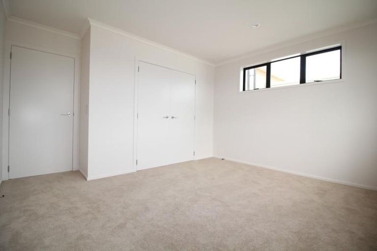 Photo of property in 104 Hobsonville Point Road, Hobsonville, Auckland, 0616