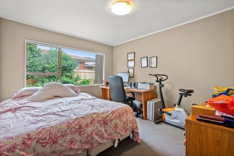 Photo of property in 2/15 Hayward Road, Papatoetoe, Auckland, 2025