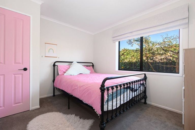 Photo of property in 17 Andalusian Place, Papamoa Beach, Papamoa, 3118