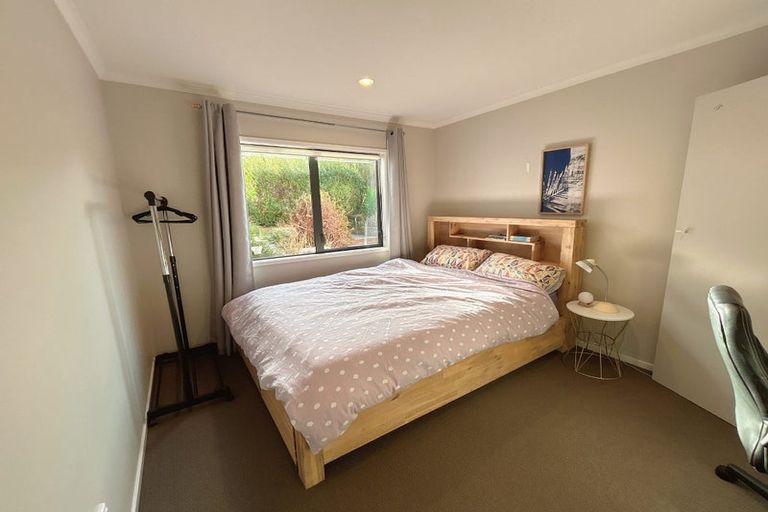 Photo of property in 16 Frankie Stevens Place, Riverstone Terraces, Upper Hutt, 5018