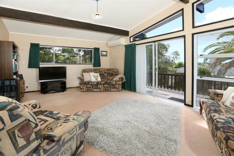 Photo of property in 29 Eyre Street, Henderson, Auckland, 0612
