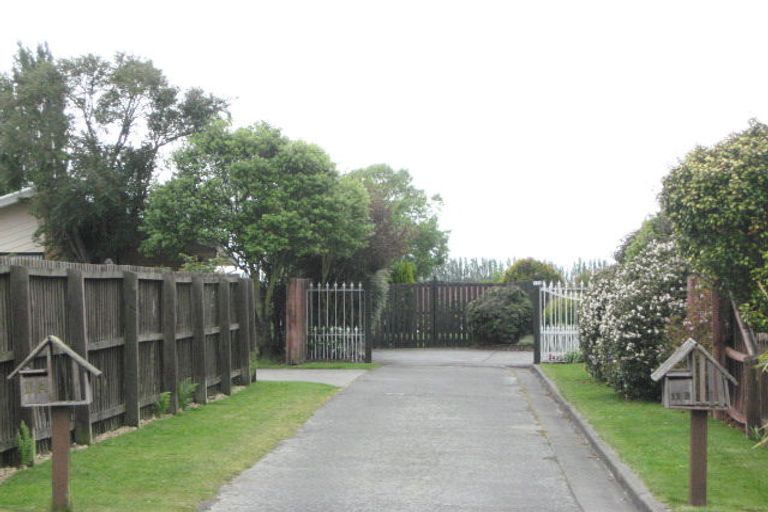 Photo of property in 11b Mulberry Place, Redwood, Christchurch, 8051