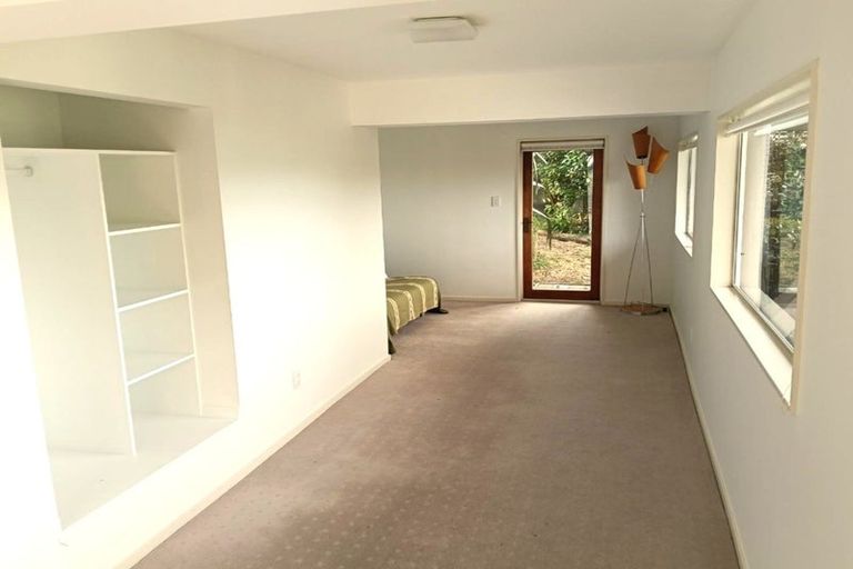 Photo of property in 10 Selwyn Parade, Lyttelton, 8082