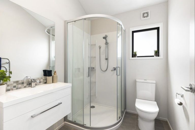 Photo of property in 4/87 Rototuna Road, Rototuna, 3210