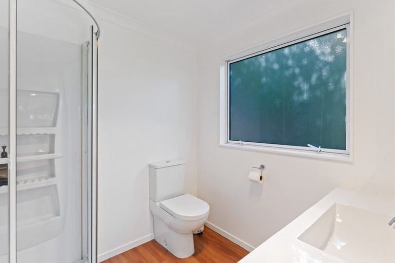 Photo of property in 27 Sarah Street, Waikawa Beach, Levin, 5573