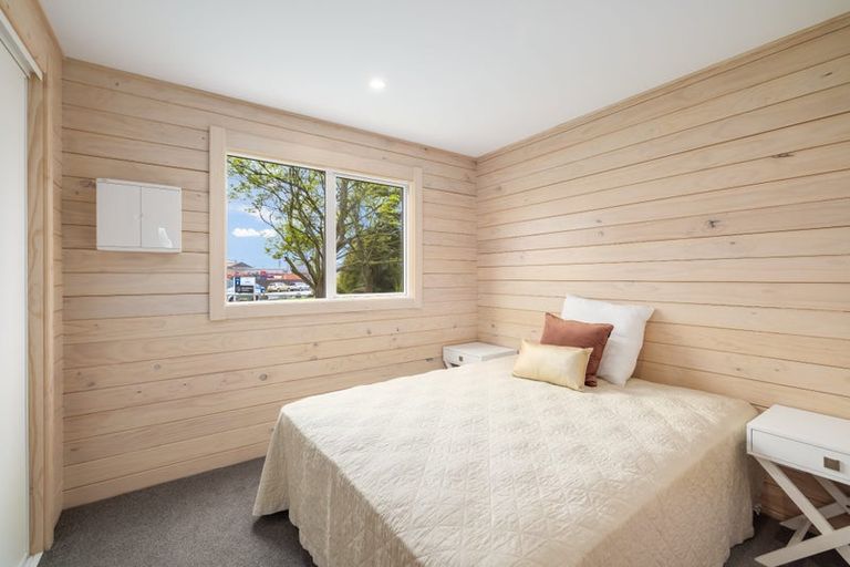 Photo of property in 8 Smith Road, Horsham Downs, Hamilton, 3281