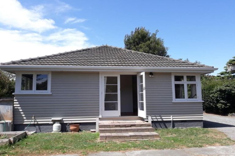 Photo of property in 16 Springs Road, Hornby, Christchurch, 8042