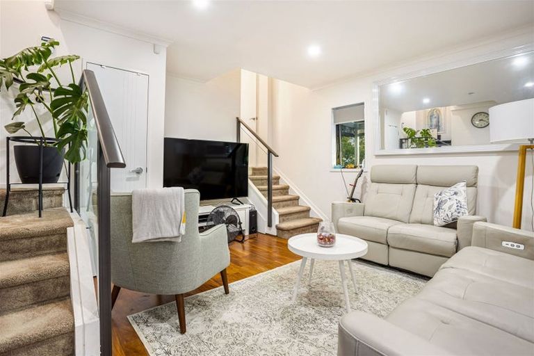 Photo of property in 1a Makora Road, Massey, Auckland, 0614