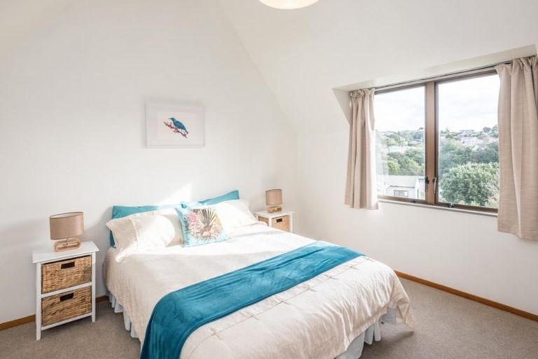 Photo of property in 98a Creswick Terrace, Northland, Wellington, 6012