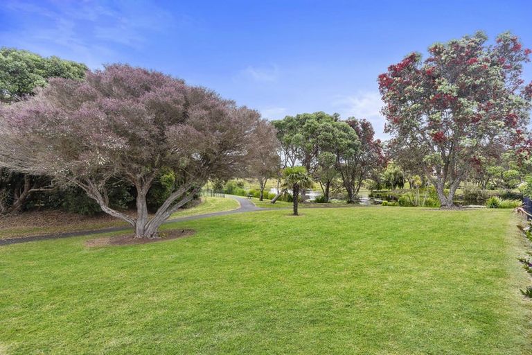 Photo of property in 3/23 Lakeside Drive, Orewa, 0931