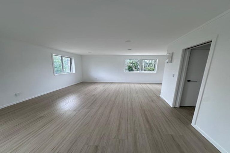 Photo of property in 287 Glengarry Road, Glen Eden, Auckland, 0602