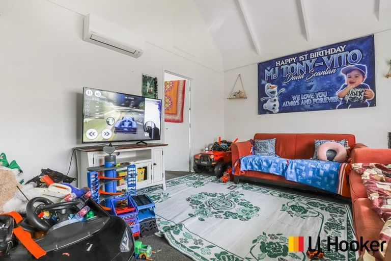 Photo of property in 2/21 Takanini Road, Takanini, 2112