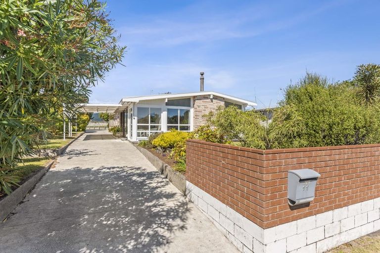 Photo of property in 11 Teoti Street, Paraparaumu Beach, Paraparaumu, 5032