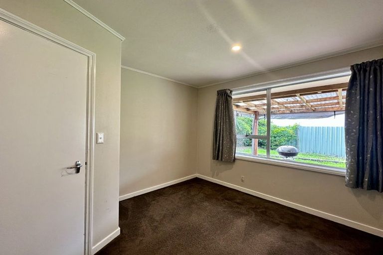 Photo of property in 82 Mcmurdo Street, Tinwald, Ashburton, 7700