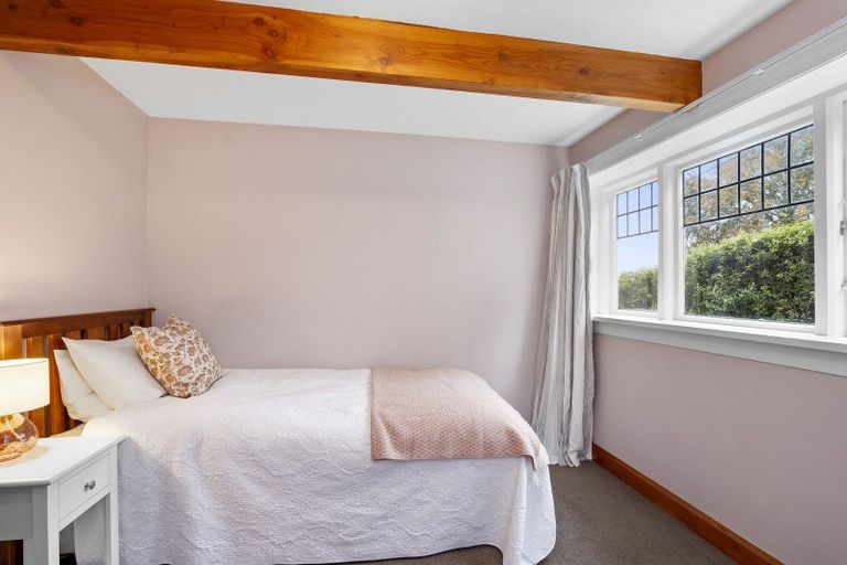 Photo of property in 5 Merlewood Avenue, Cashmere, Christchurch, 8022