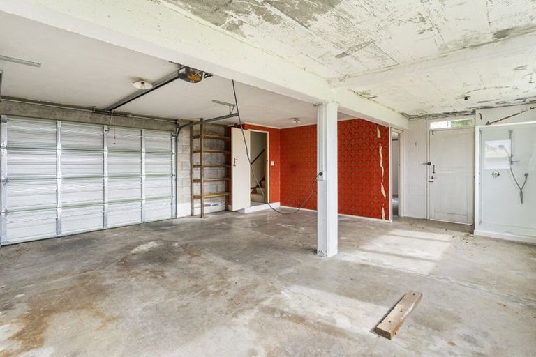 Photo of property in 462 Don Buck Road, Massey, Auckland, 0614