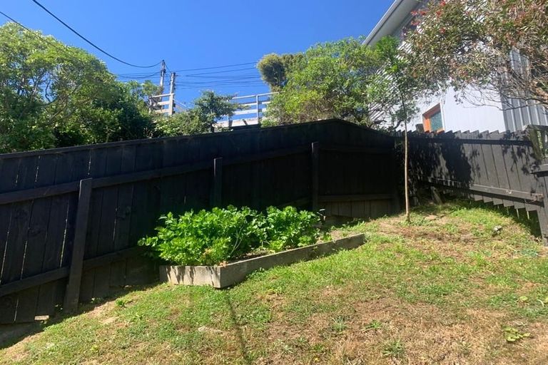Photo of property in 20f1 Doris Gordon Crescent, Crofton Downs, Wellington, 6035