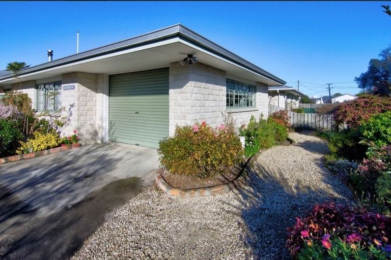 Photo of property in 52 Cambridge Terrace, Masterton, 5810