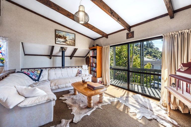 Photo of property in 7 Brunette Drive, Acacia Bay, Taupo, 3330