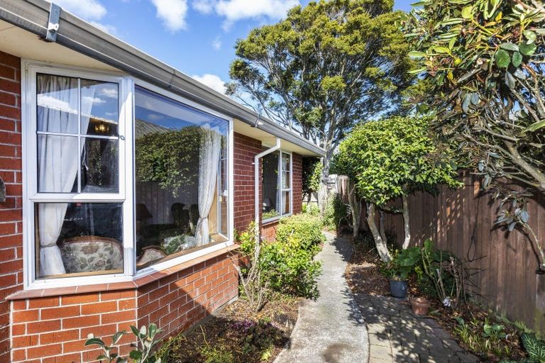 Photo of property in 5 Westgrove Avenue, Avonhead, Christchurch, 8042