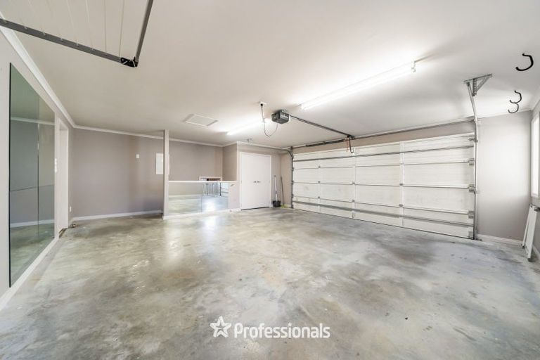 Photo of property in 14 Ronald Scott Grove, Riverstone Terraces, Upper Hutt, 5018