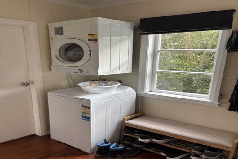 Photo of property in 156 Upland Road, Kelburn, Wellington, 6012