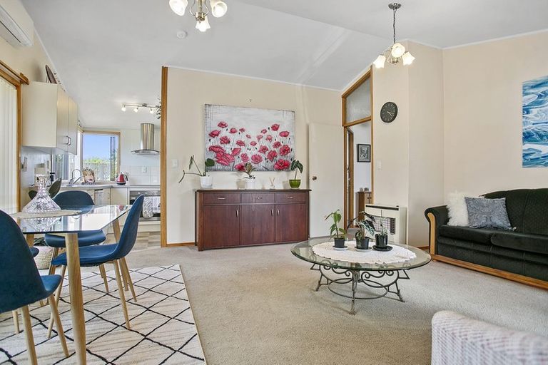 Photo of property in 79a Grey Street, Cambridge, 3434