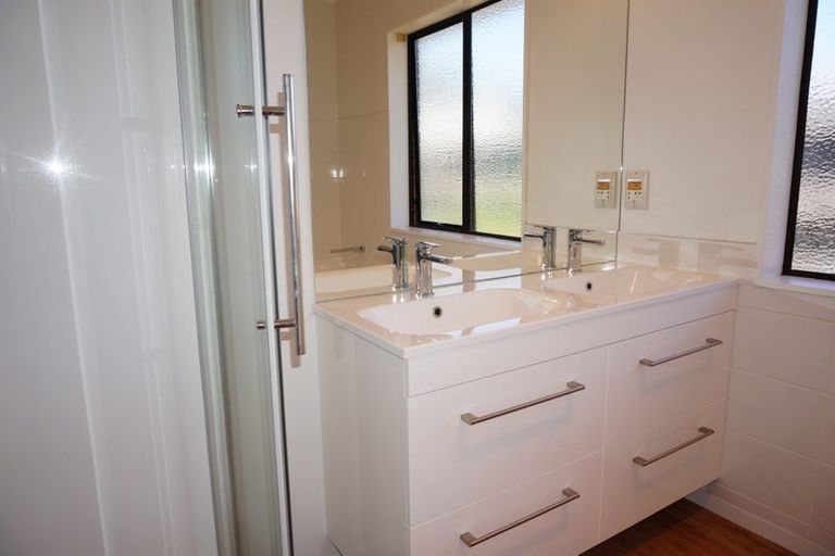 Photo of property in 18a Marwood Place, Mount Maunganui, 3116