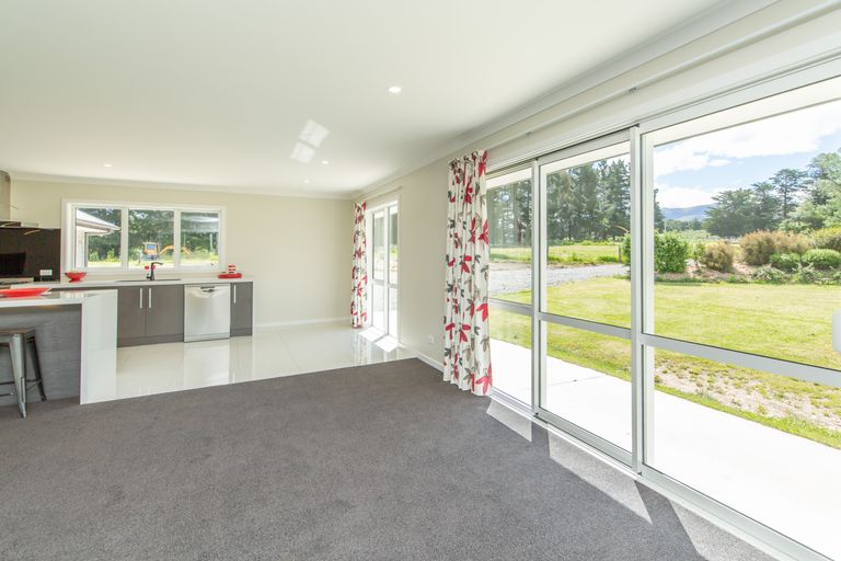 Photo of property in 108 Mill Road, Waimate, 7978
